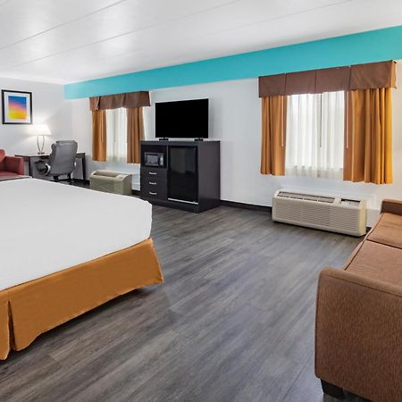 Days Inn By Wyndham Livonia Canton Detroit Oda fotoğraf