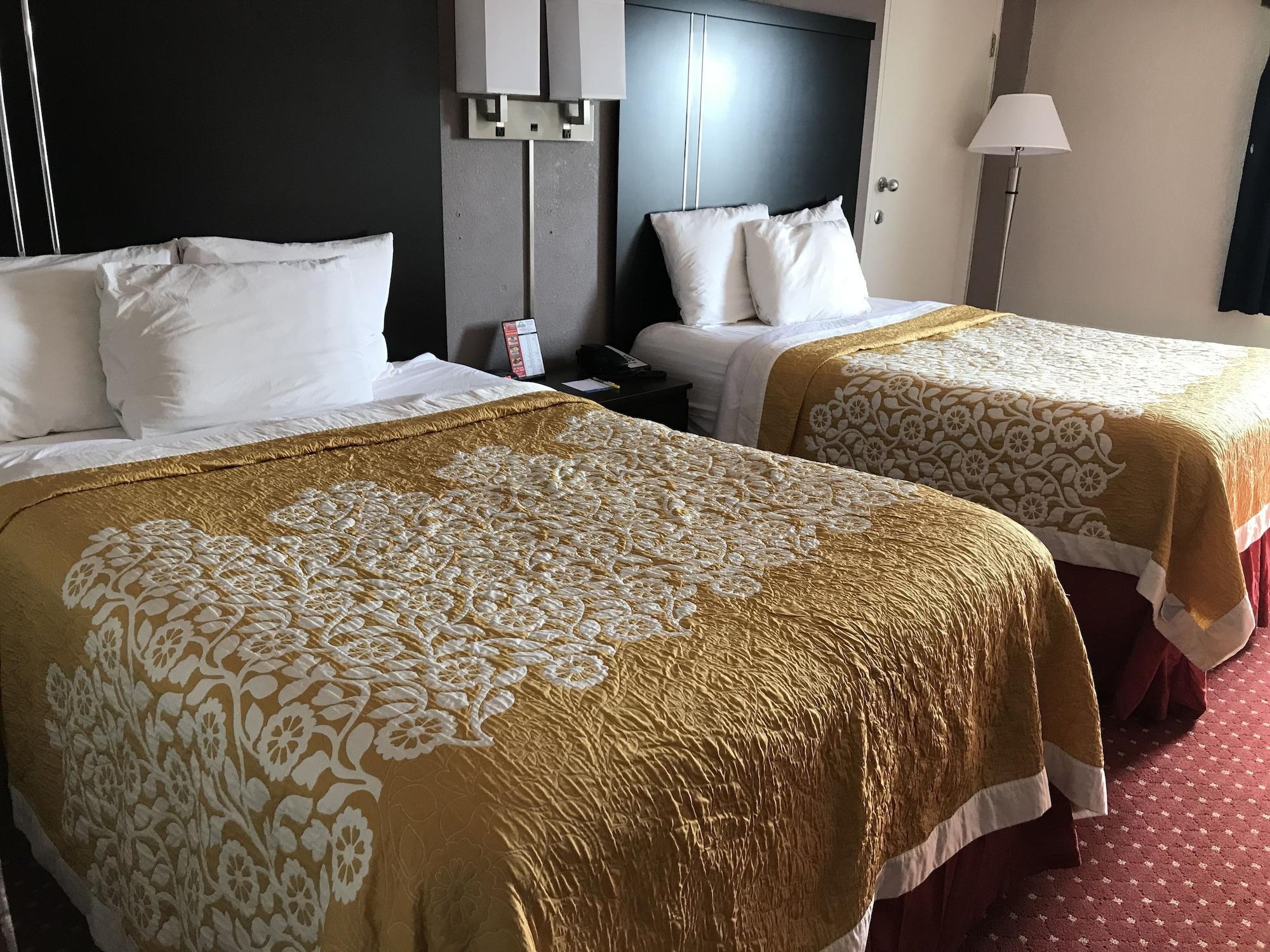 Days Inn By Wyndham Livonia Canton Detroit Dış mekan fotoğraf