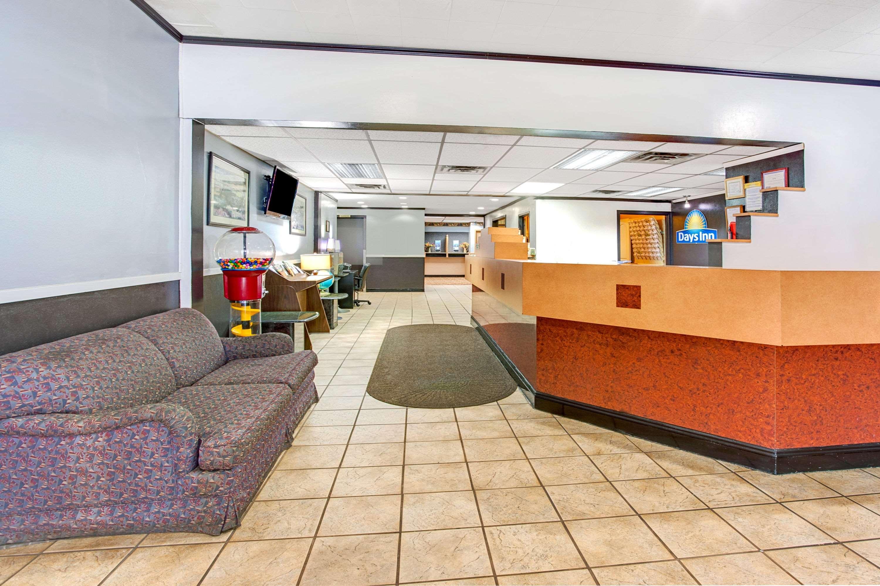 Days Inn By Wyndham Livonia Canton Detroit Dış mekan fotoğraf