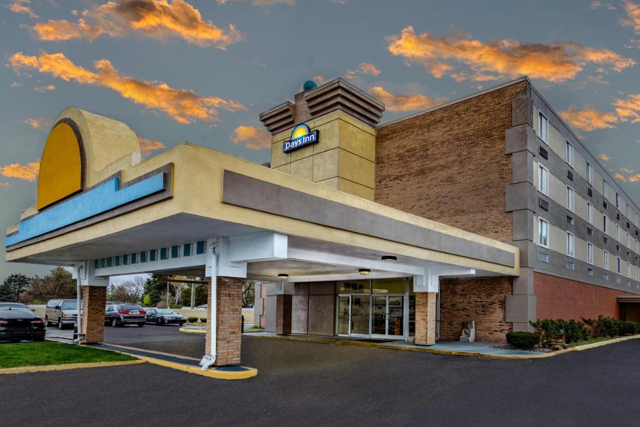 Days Inn By Wyndham Livonia Canton Detroit Dış mekan fotoğraf