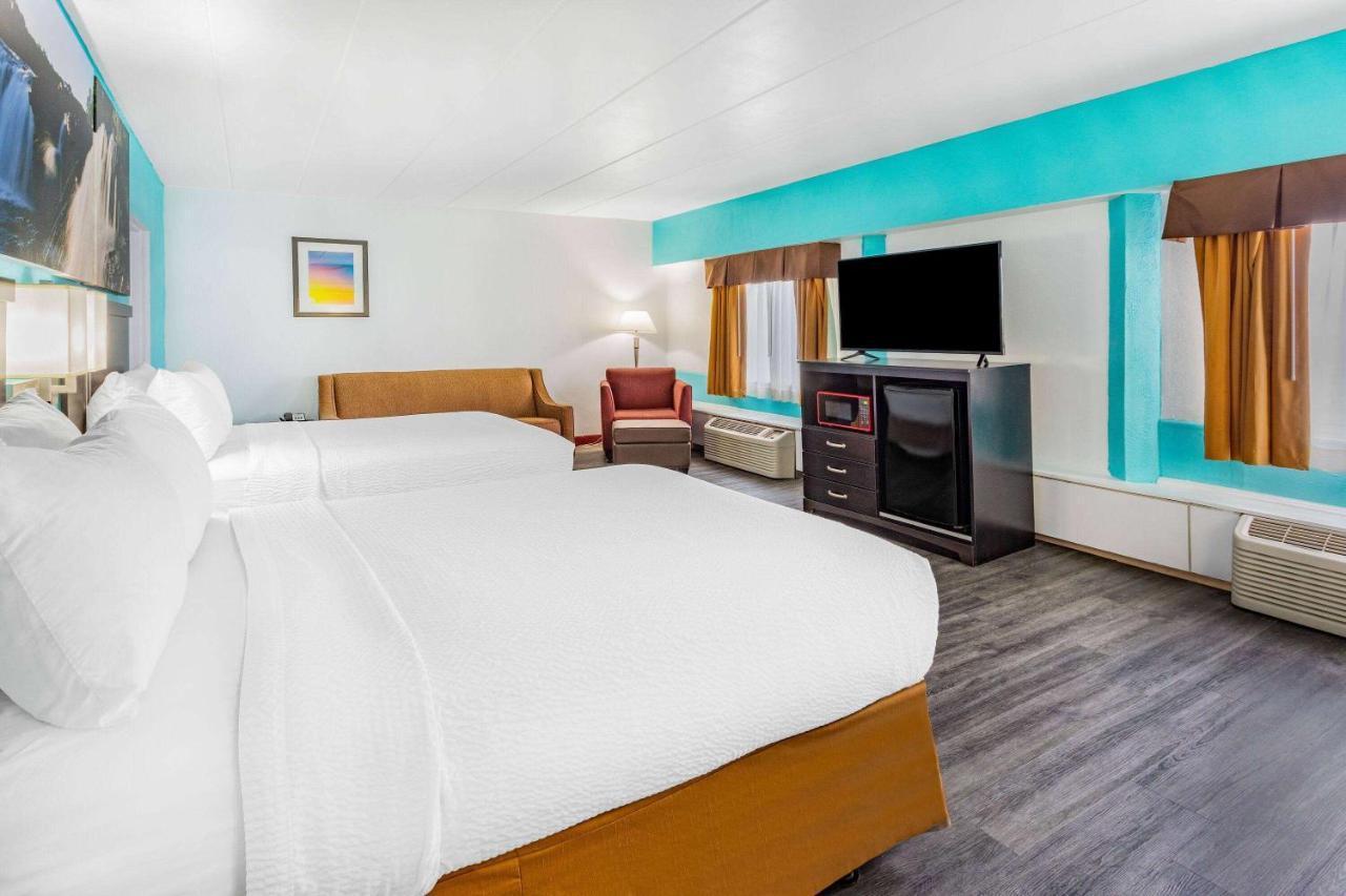 Days Inn By Wyndham Livonia Canton Detroit Dış mekan fotoğraf