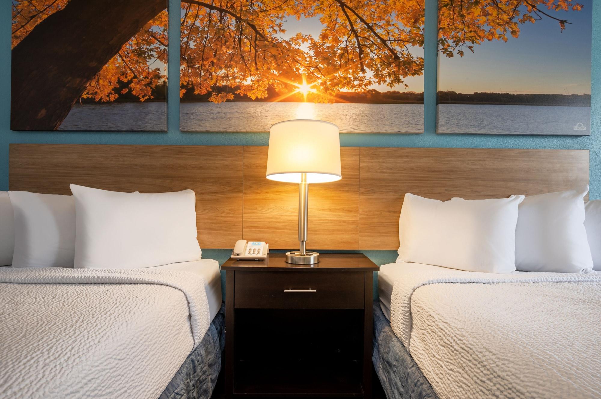 Days Inn By Wyndham Livonia Canton Detroit Dış mekan fotoğraf